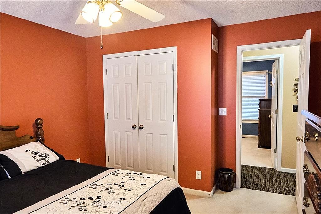 7430 N Sycamore Avenue — photo 34
