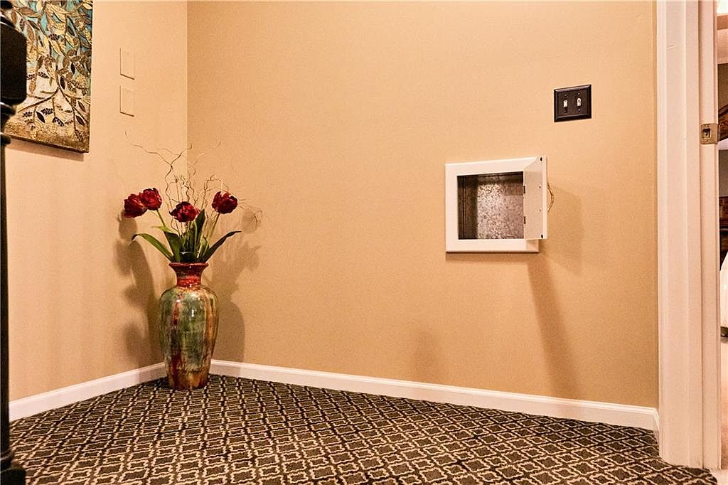 7430 N Sycamore Avenue — photo 37