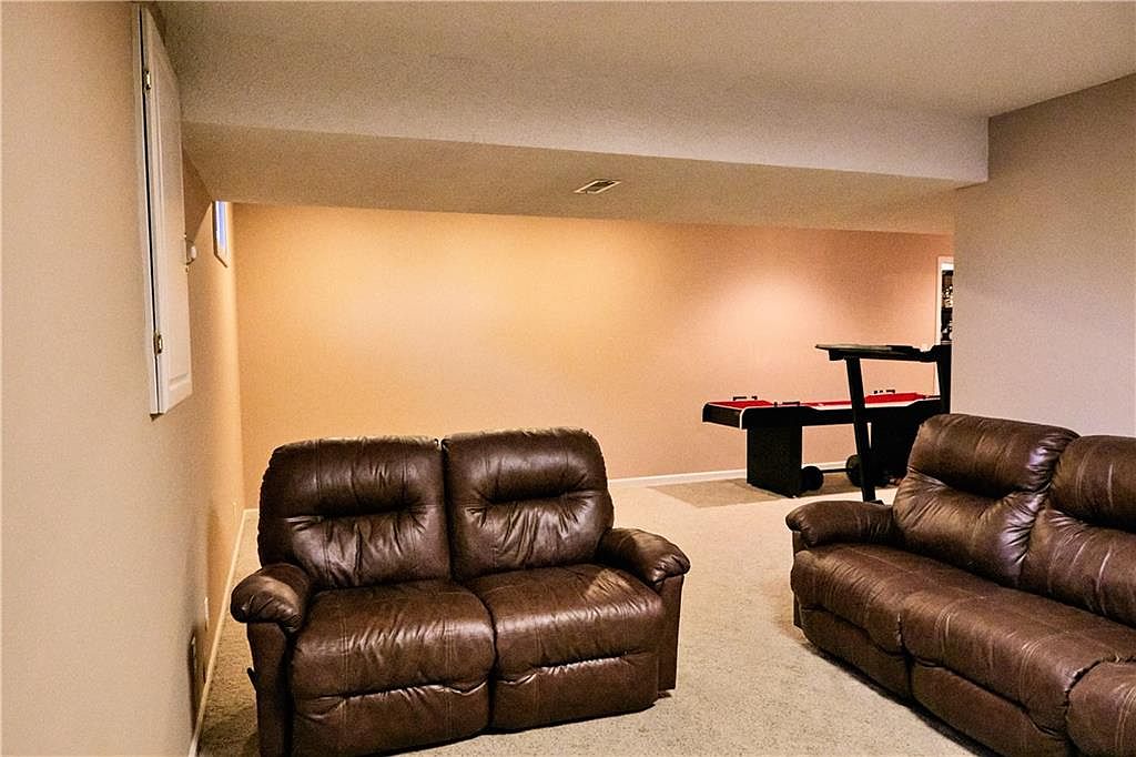 7430 N Sycamore Avenue — photo 41