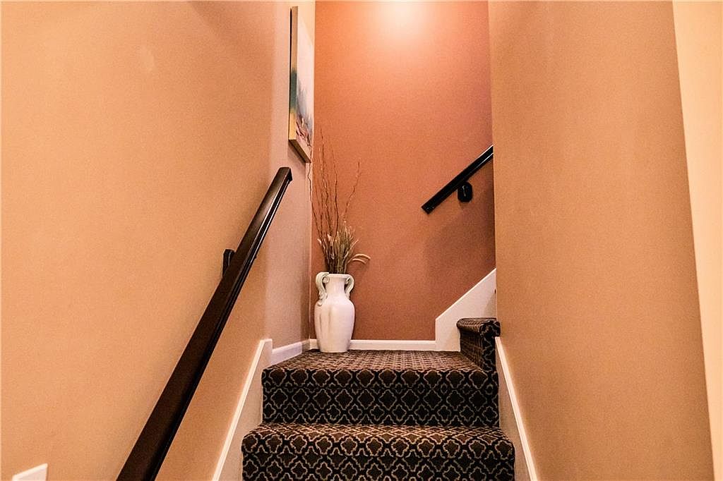 7430 N Sycamore Avenue — photo 50