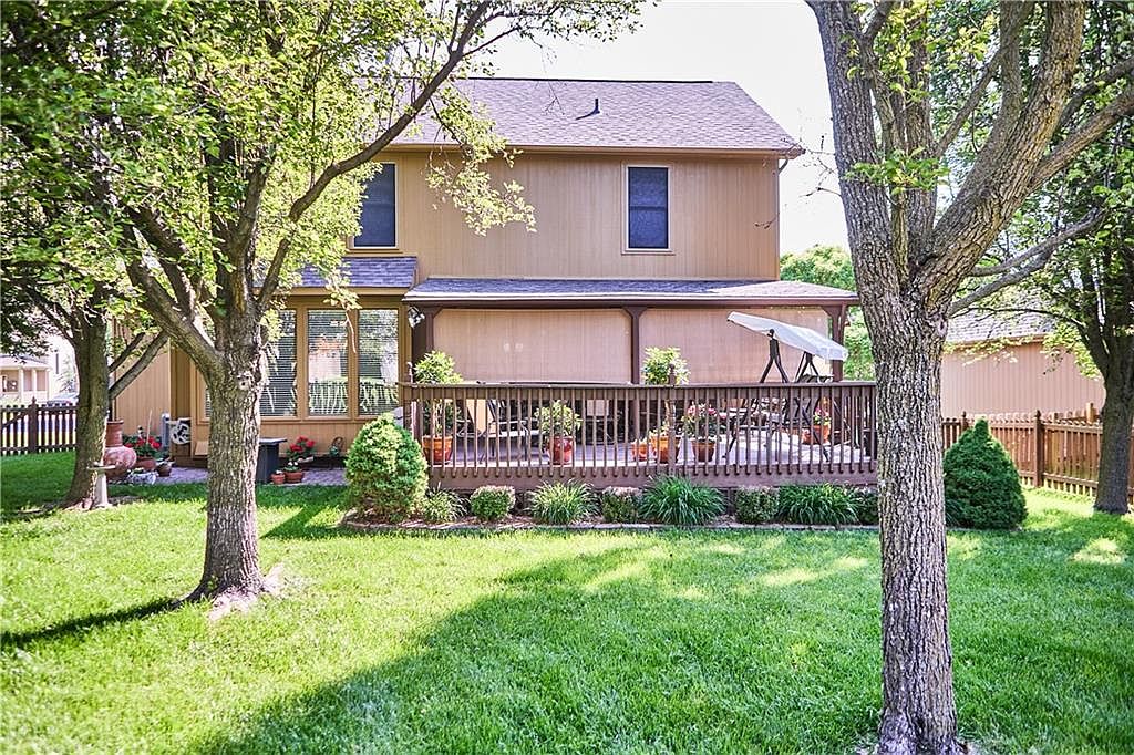 7430 N Sycamore Avenue — photo 65