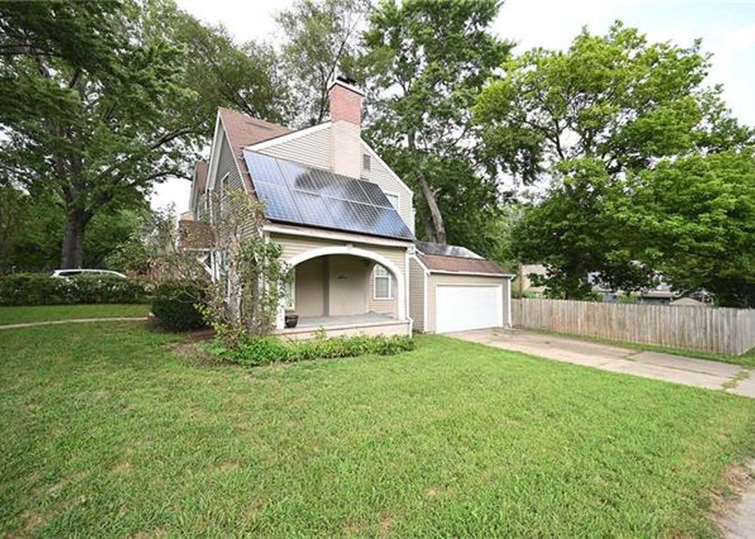 7443 Charlotte Street — photo 14