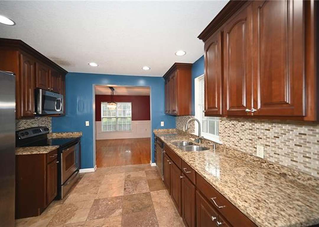 7443 Charlotte Street — photo 19
