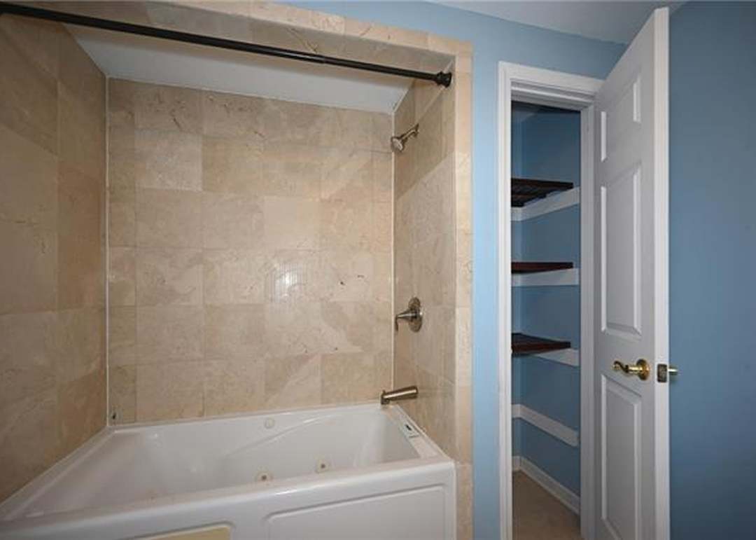 7443 Charlotte Street — photo 33