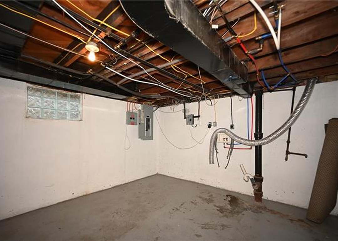 7443 Charlotte Street — photo 37