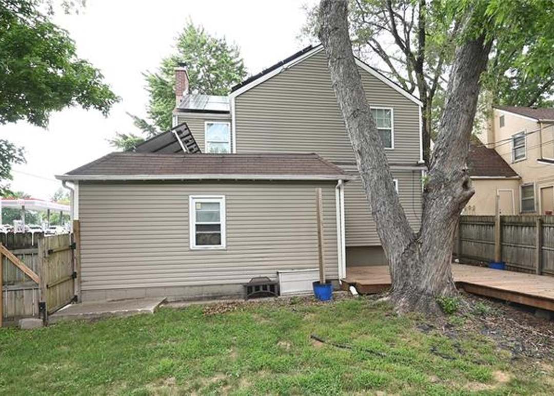 7443 Charlotte Street — photo 38