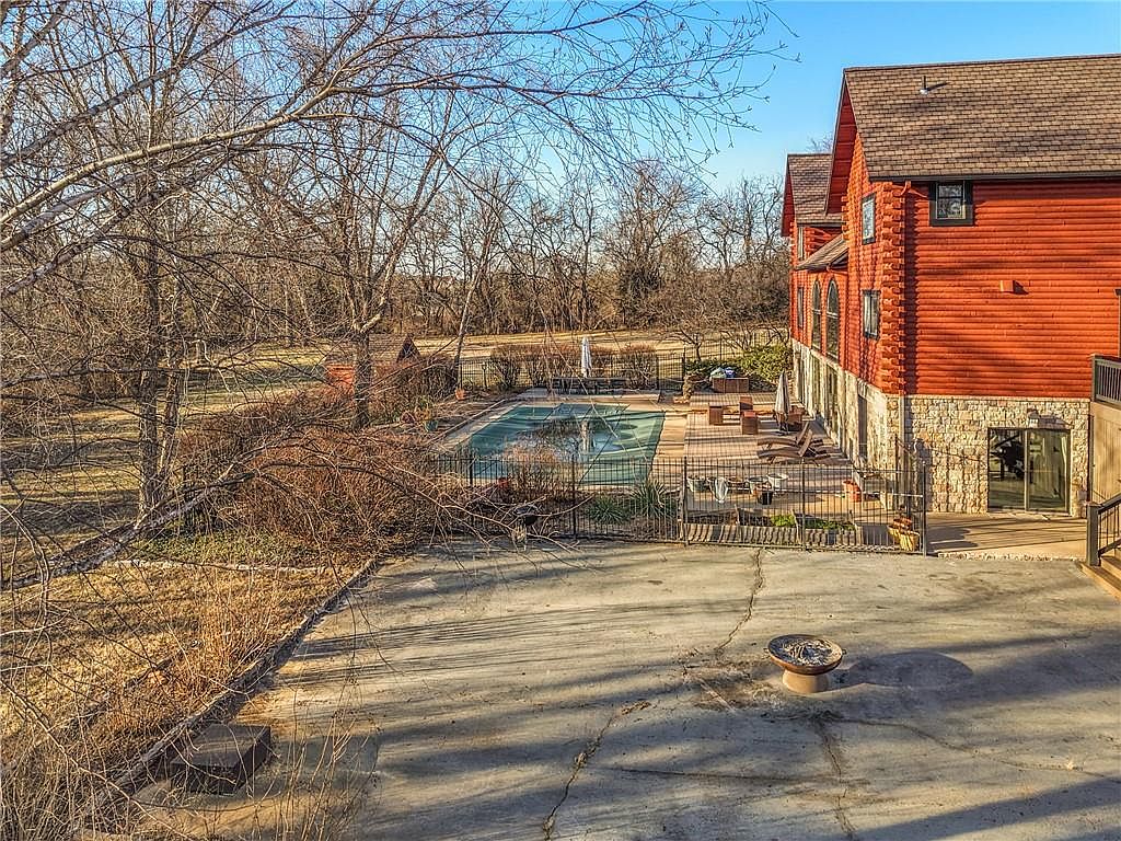 7500 Gleason Road — photo 34
