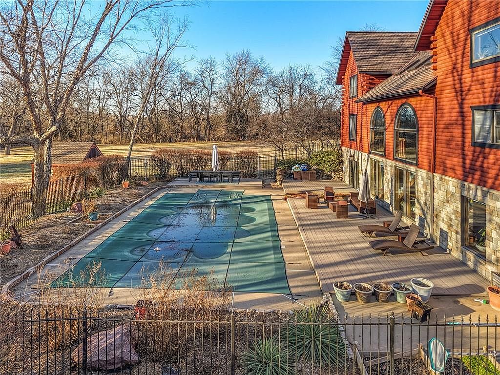 7500 Gleason Road — photo 35