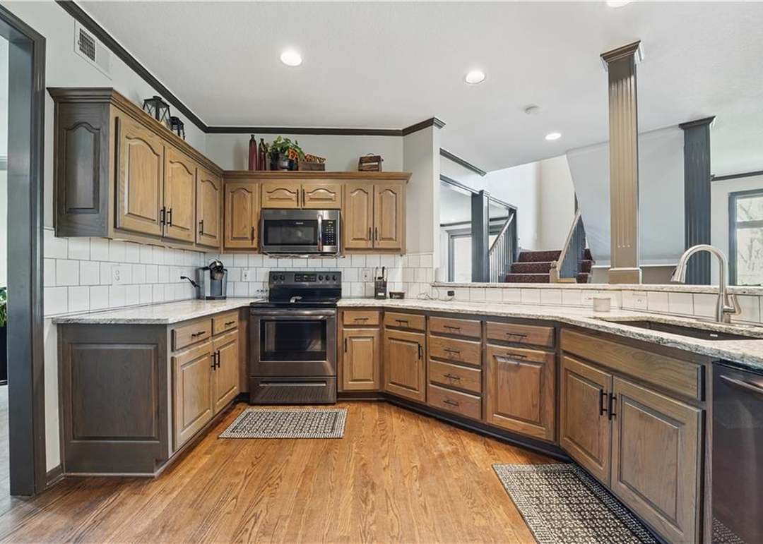 7502 W 147th Terrace — photo 19
