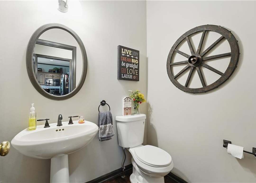 7502 W 147th Terrace — photo 27