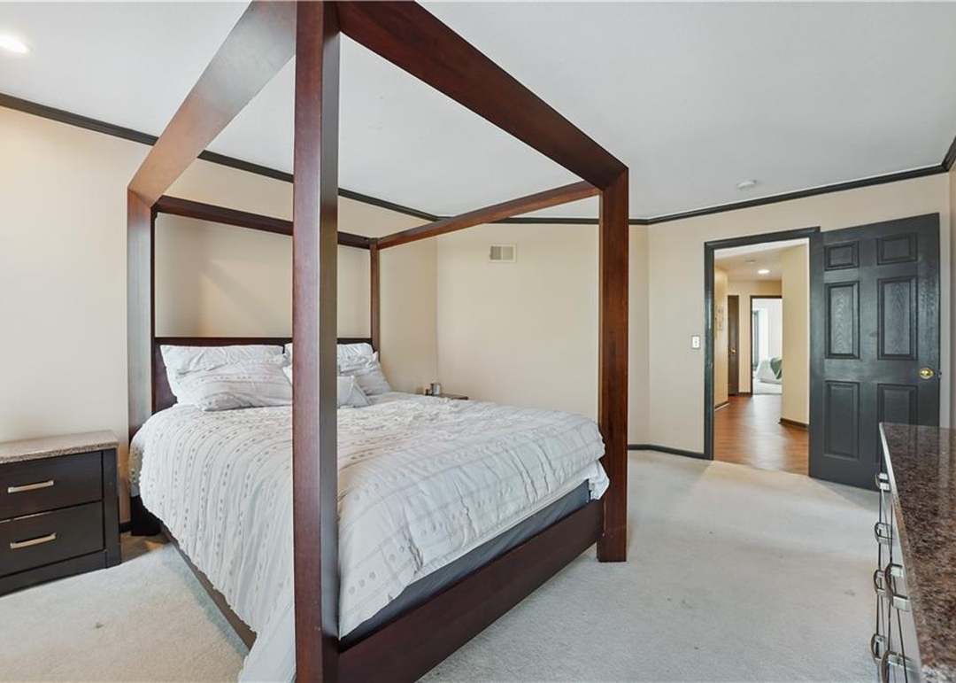 7502 W 147th Terrace — photo 38