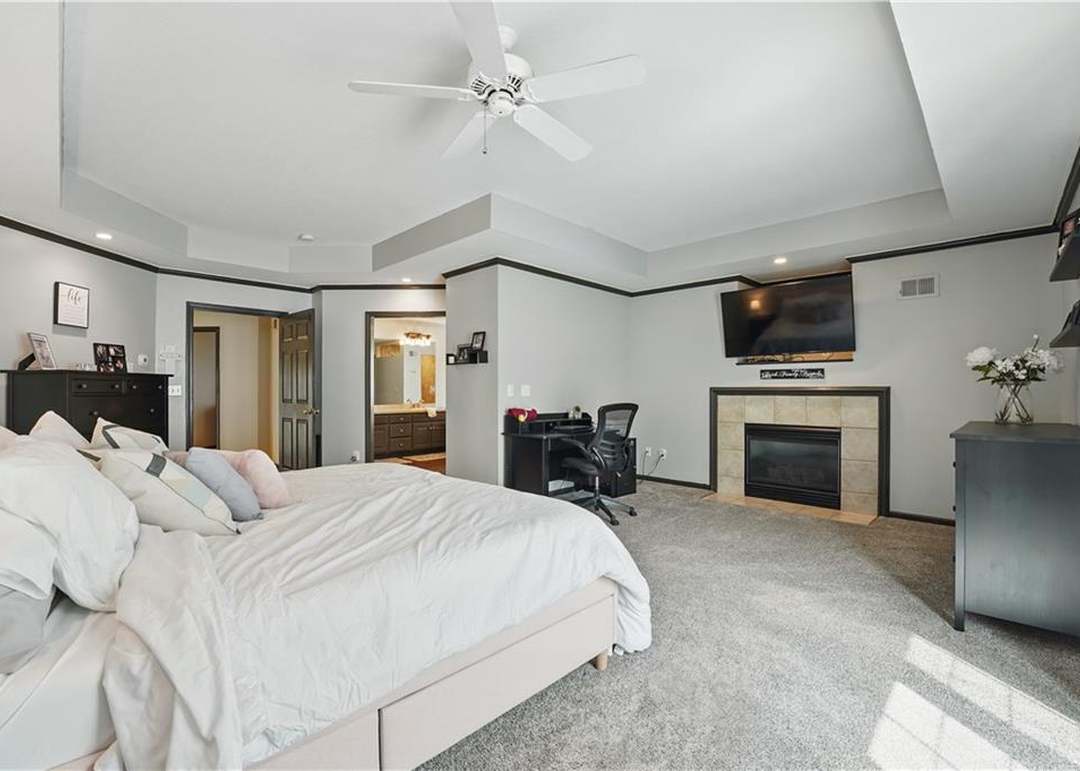 7502 W 147th Terrace — photo 41