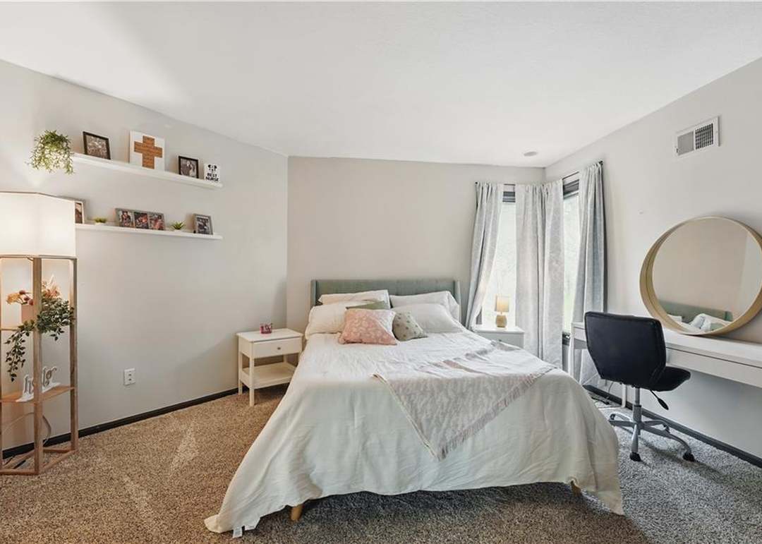 7502 W 147th Terrace — photo 48