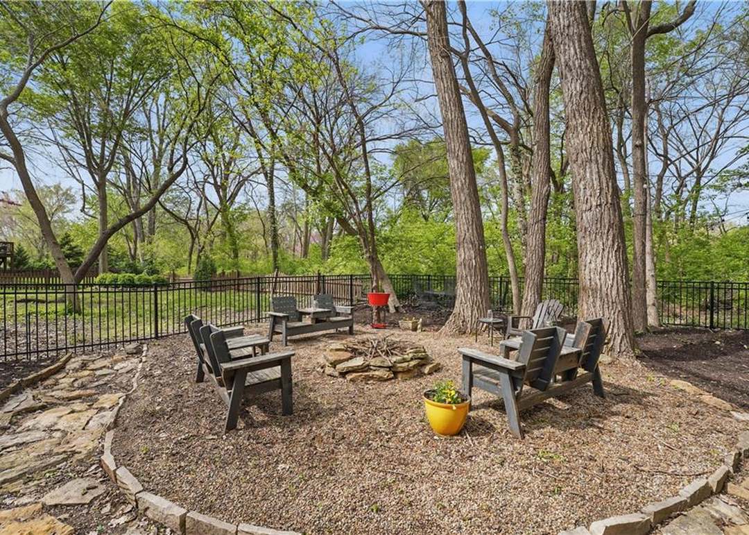 7502 W 147th Terrace — photo 58
