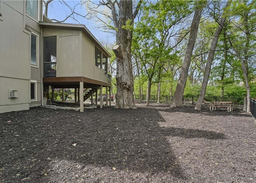 7502 W 147th Terrace — photo 61