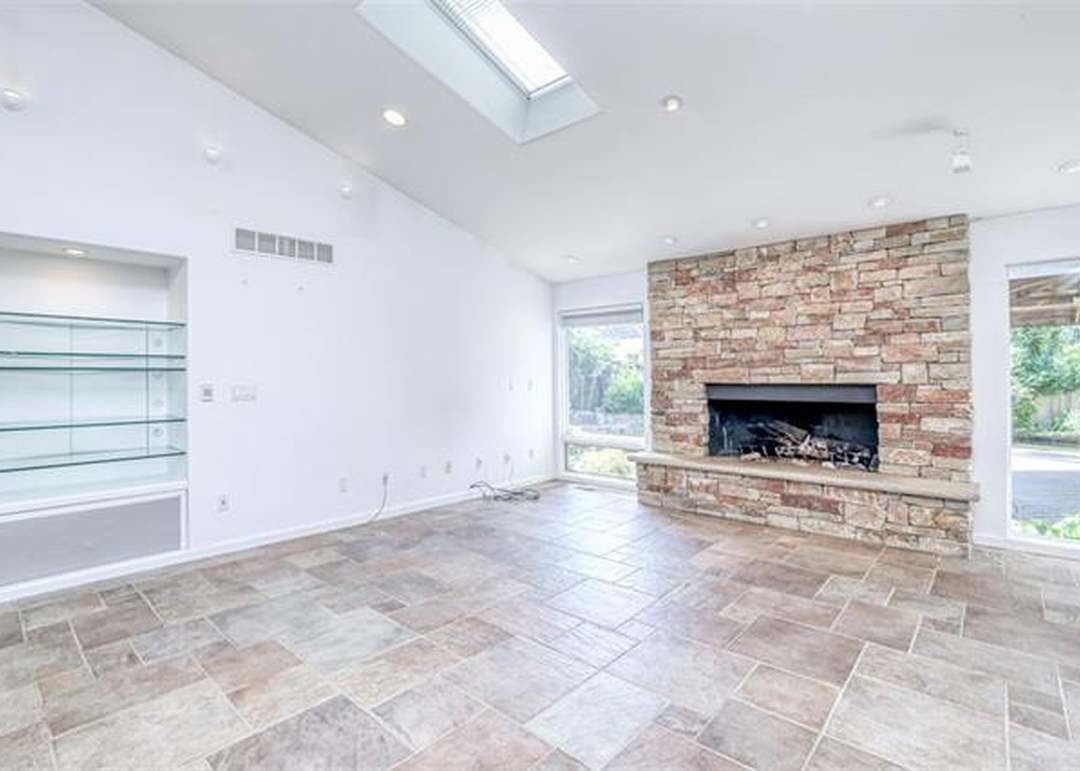 7507 W 99th Street — photo 18