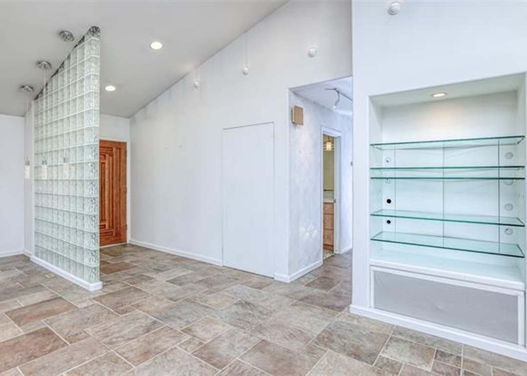 7507 W 99th Street — photo 19