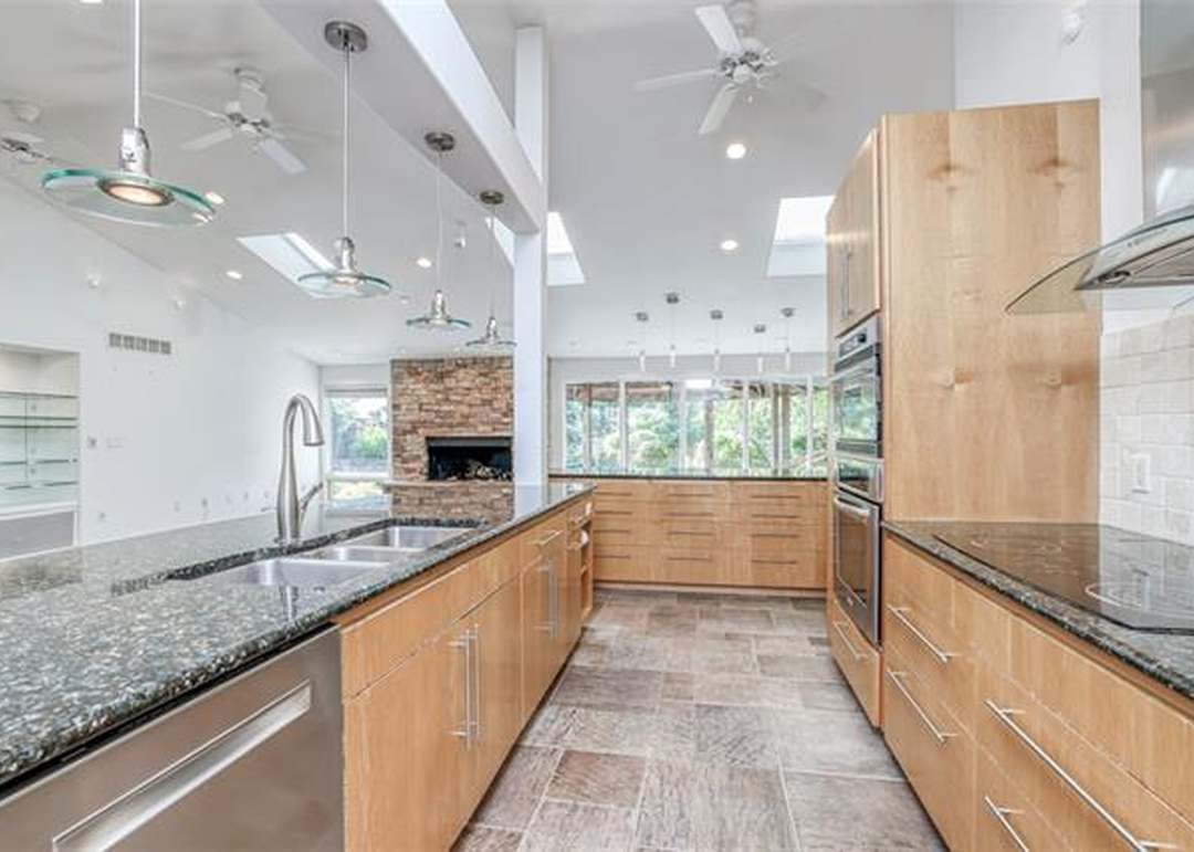 7507 W 99th Street — photo 23