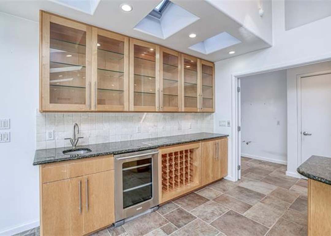 7507 W 99th Street — photo 26