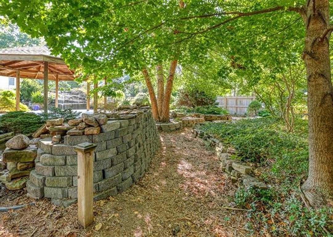7507 W 99th Street — photo 48