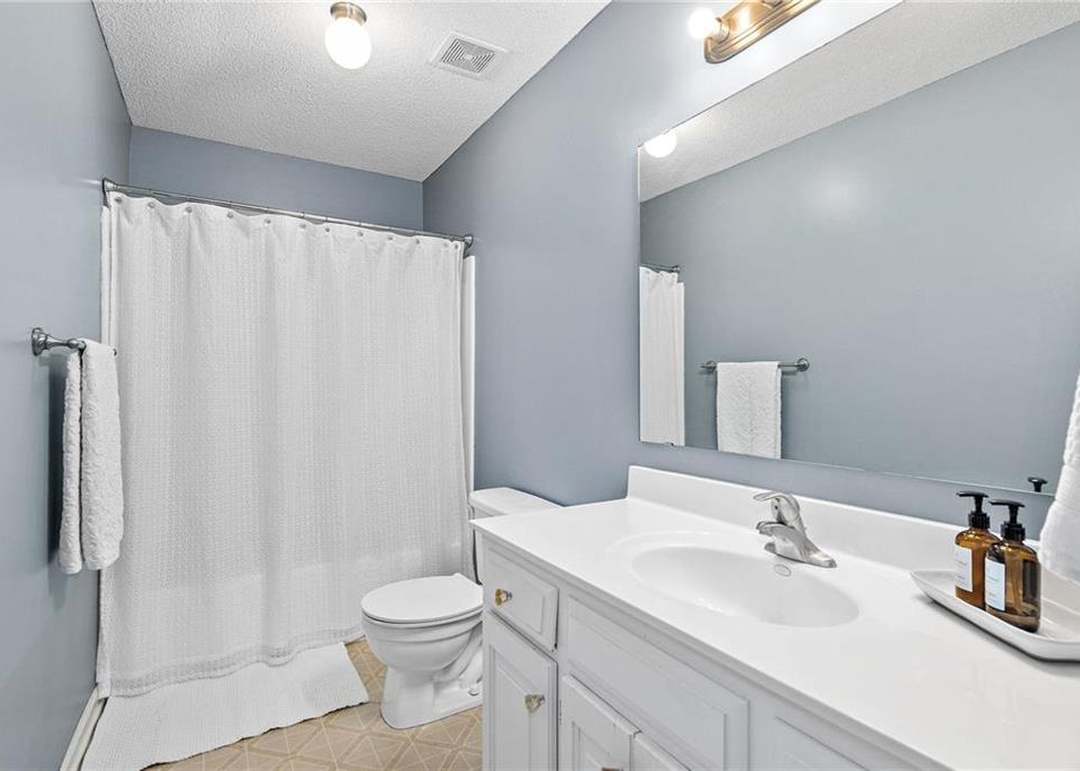 7511 W 157th Terrace — photo 34