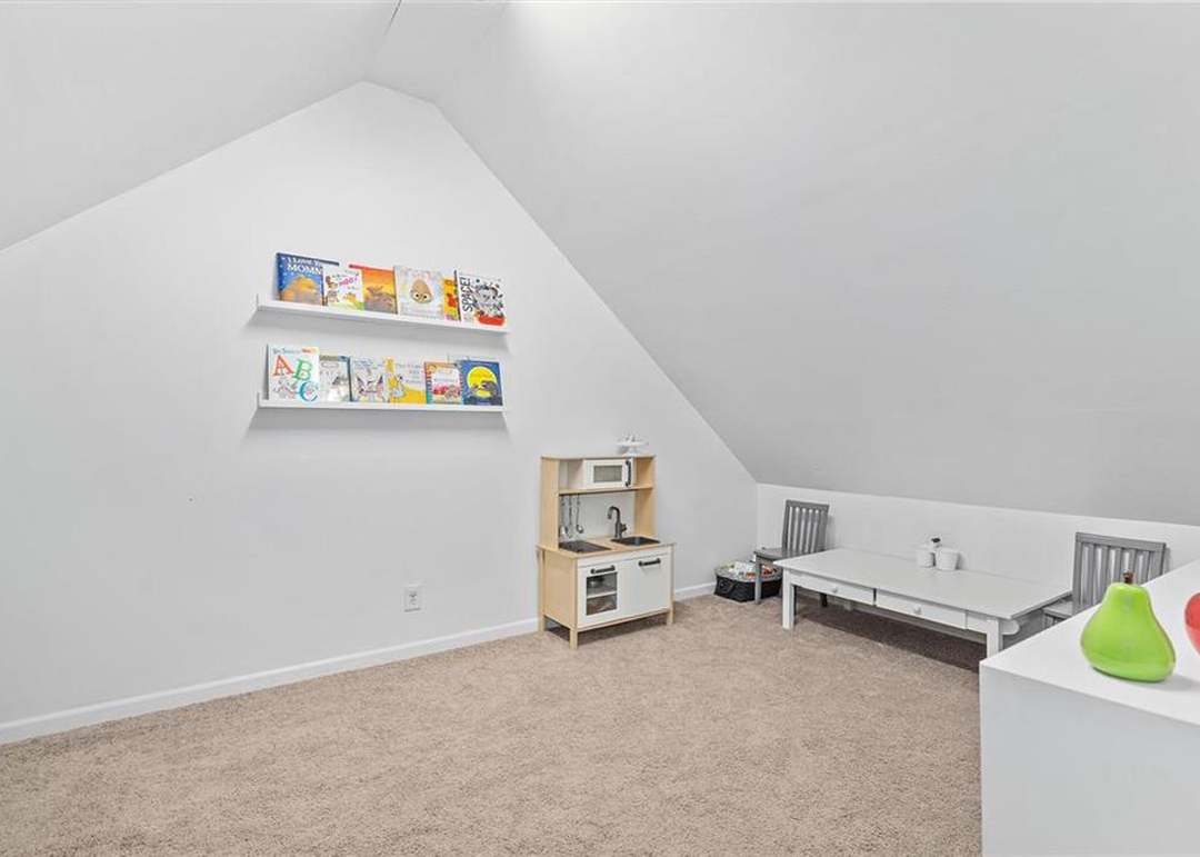 7511 W 157th Terrace — photo 36