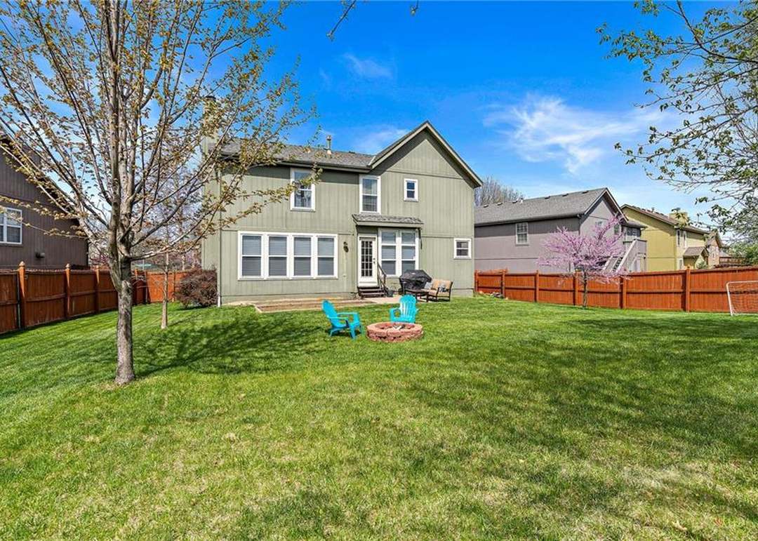 7511 W 157th Terrace — photo 40