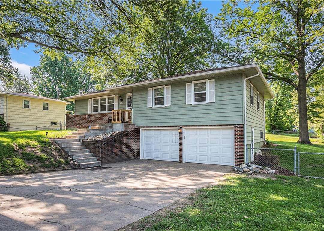 7555 Lafayette Avenue — photo 10