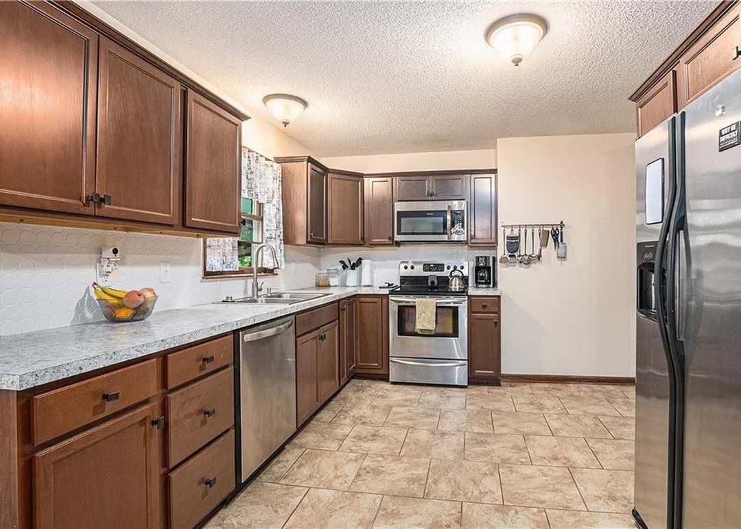7555 Lafayette Avenue — photo 15