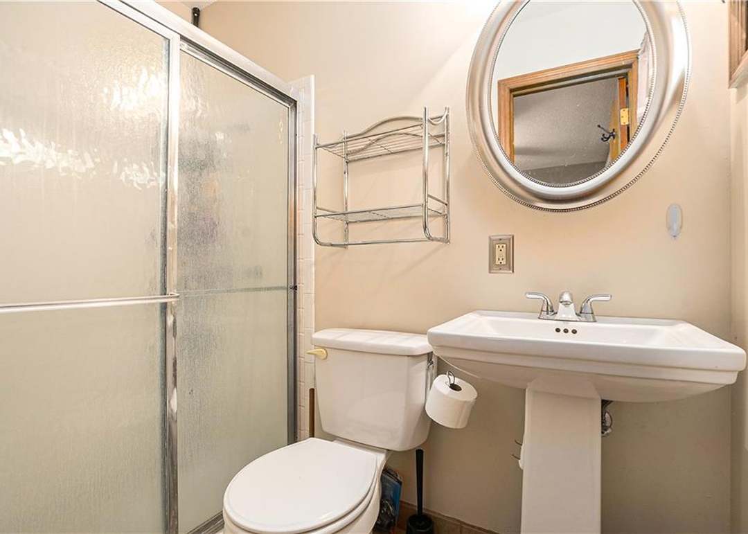 7555 Lafayette Avenue — photo 19