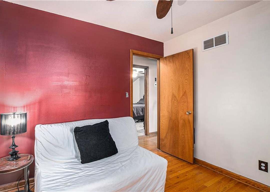7555 Lafayette Avenue — photo 21