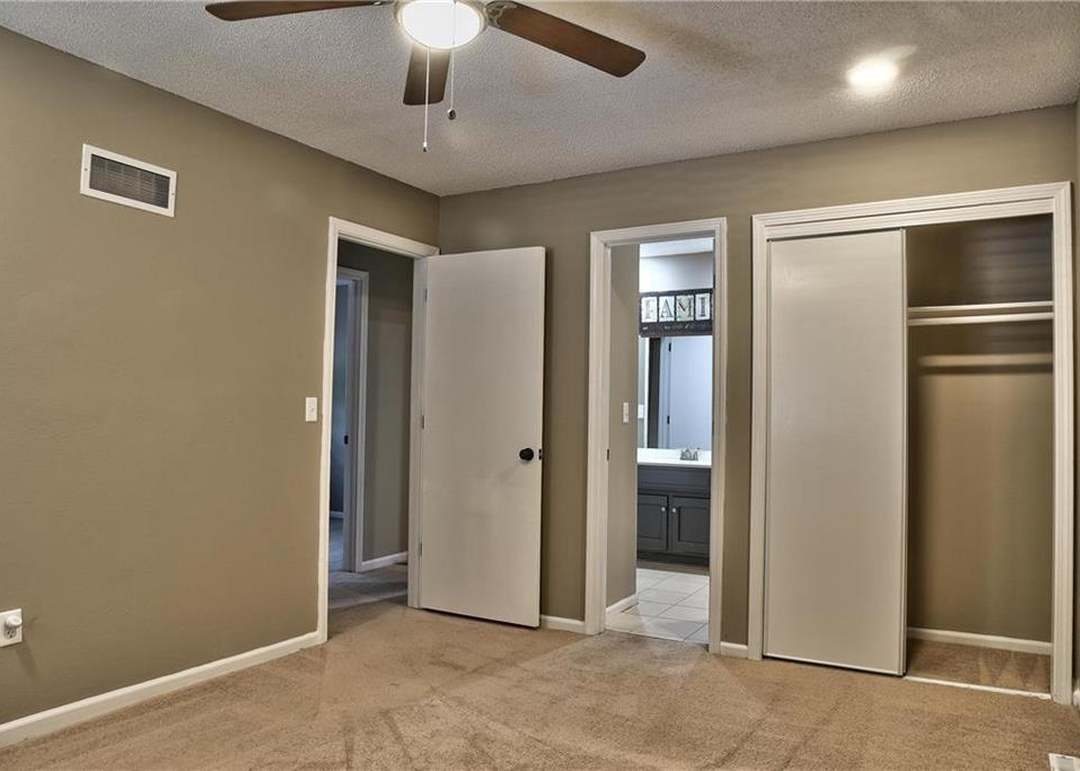 7600 E 133rd Street — photo 5