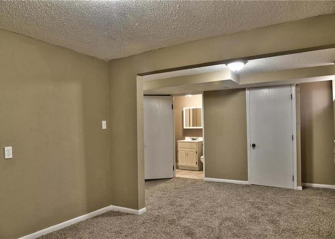 7600 E 133rd Street — photo 22