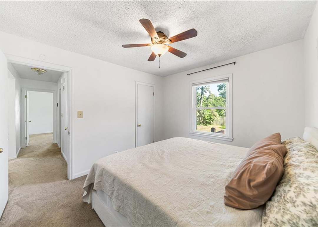 7606 W 66th Terrace — photo 7