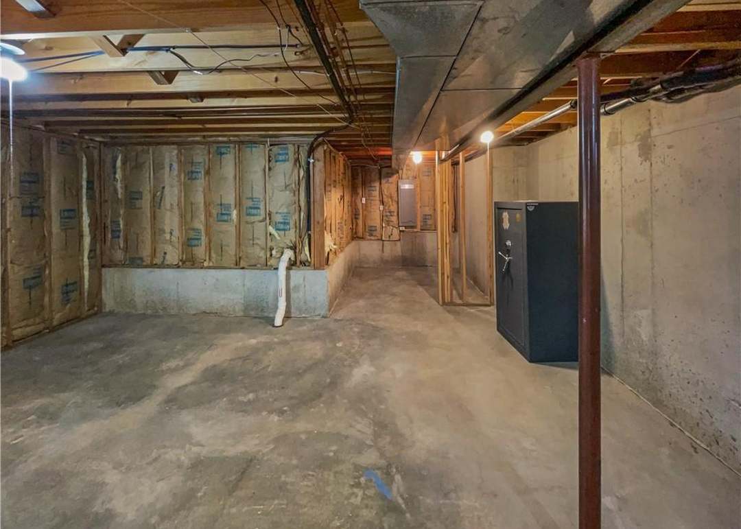7607 WIDMER ROAD — photo 3