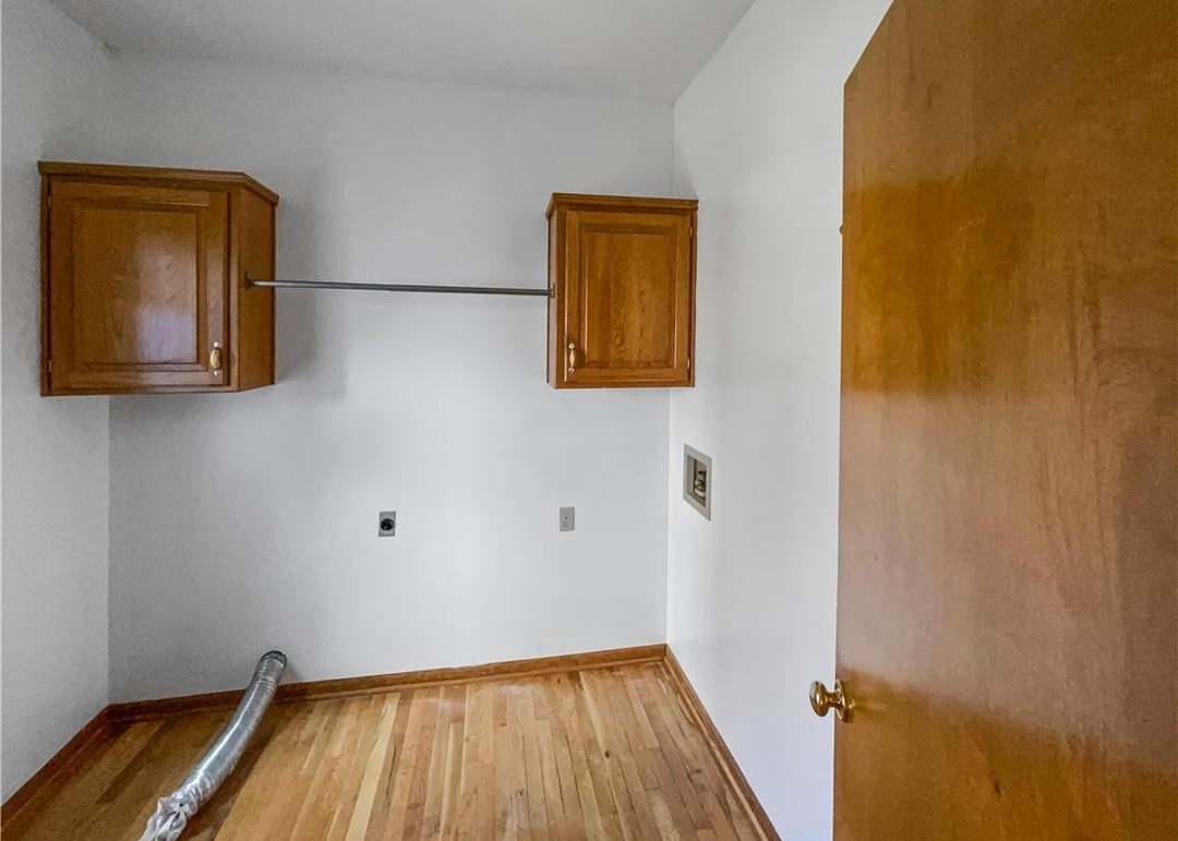 7607 WIDMER ROAD — photo 19
