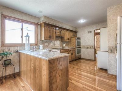 7608 Richards Dr — photo 9