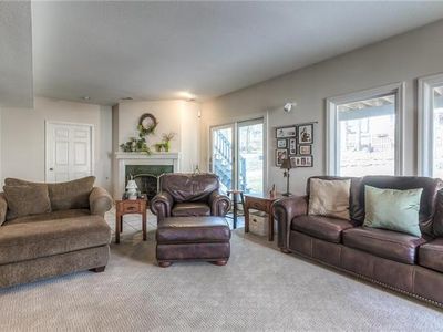 7608 Richards Dr — photo 22