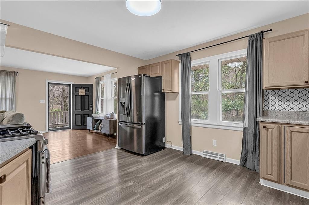 7630 Sycamore Avenue — photo 11