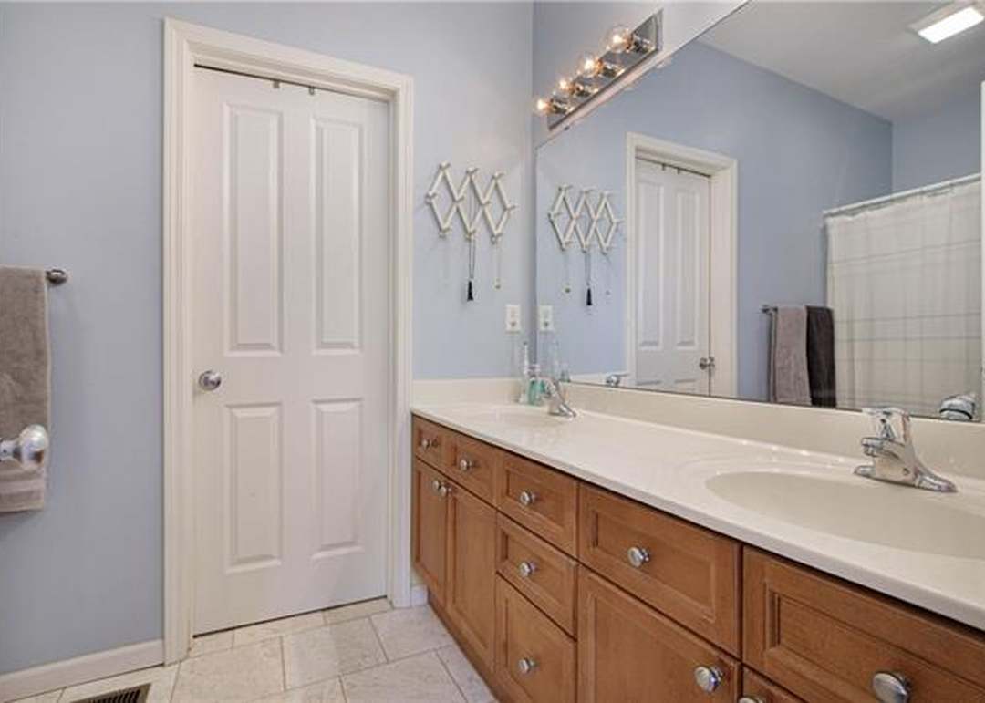 7651 W 158th Terrace — photo 19