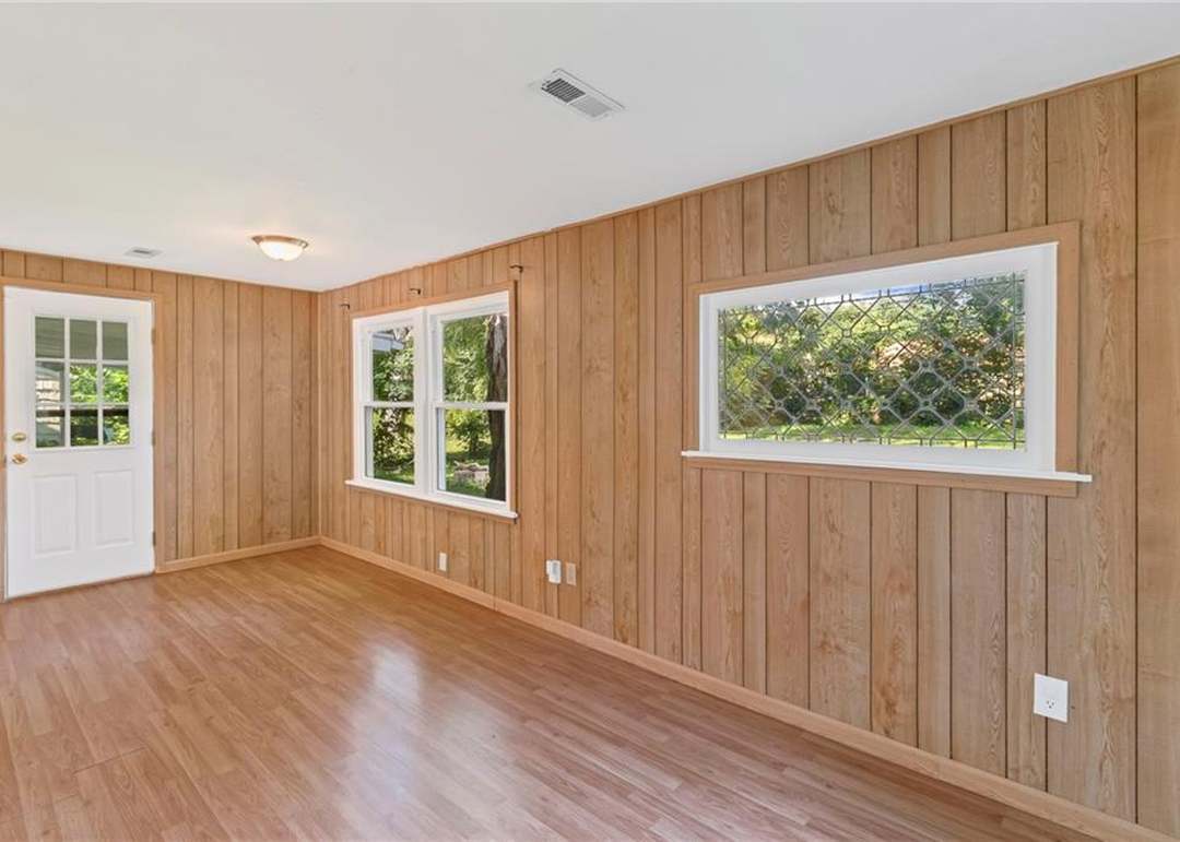 7712 McGee Street — photo 4