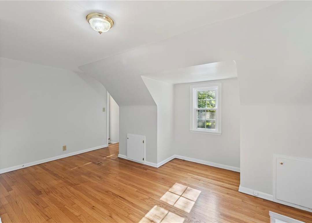 7712 McGee Street — photo 5