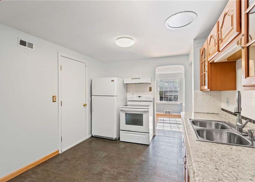 7712 McGee Street — photo 14