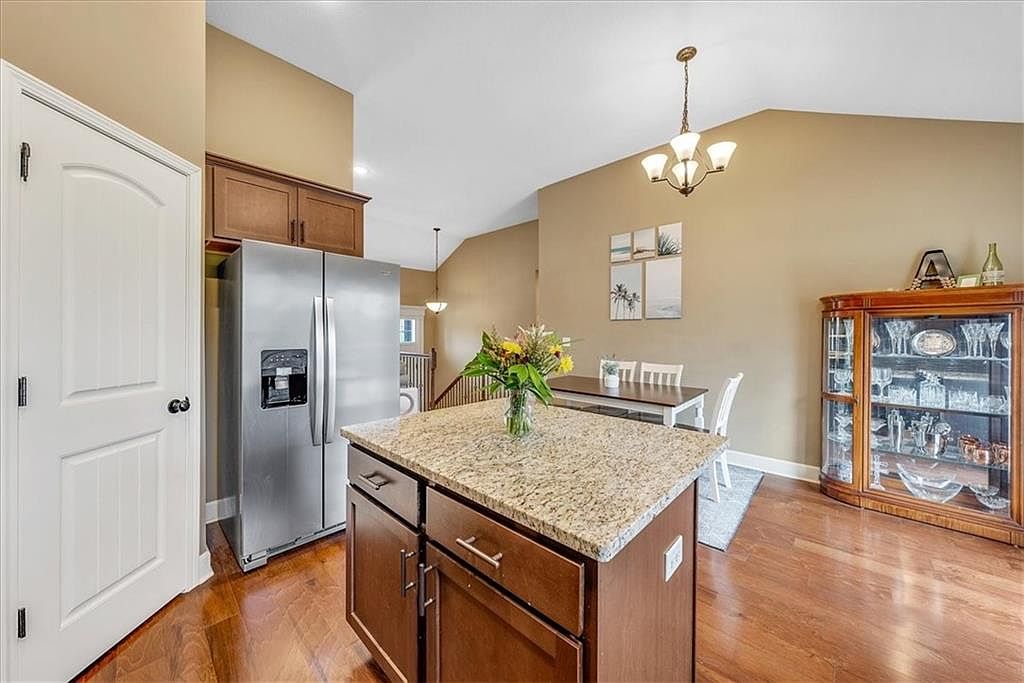 7812 N Tipton Avenue — photo 9