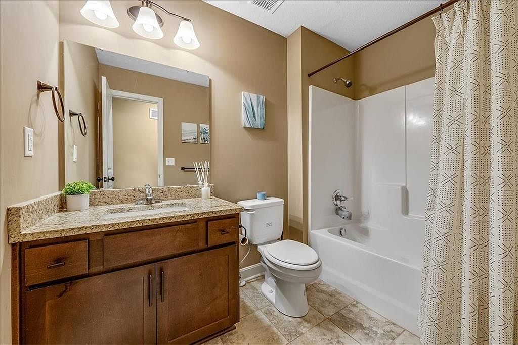 7812 N Tipton Avenue — photo 13