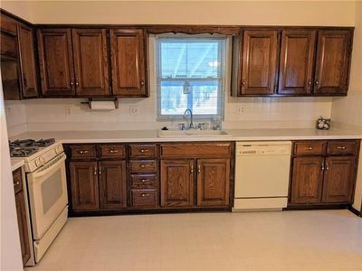7840 Garnett Street — photo 6