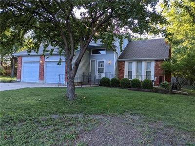 7840 Garnett Street — photo 31