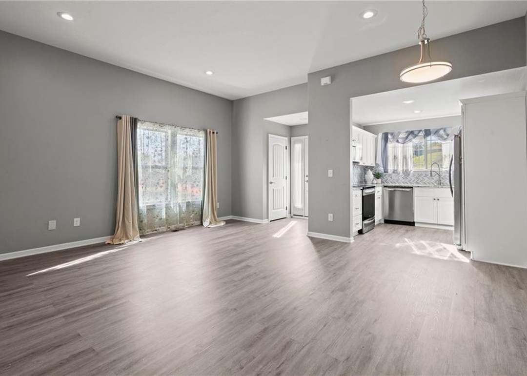 7842 Troup Avenue — photo 11
