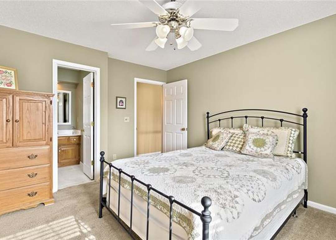 7872 W 153 Terrace — photo 42