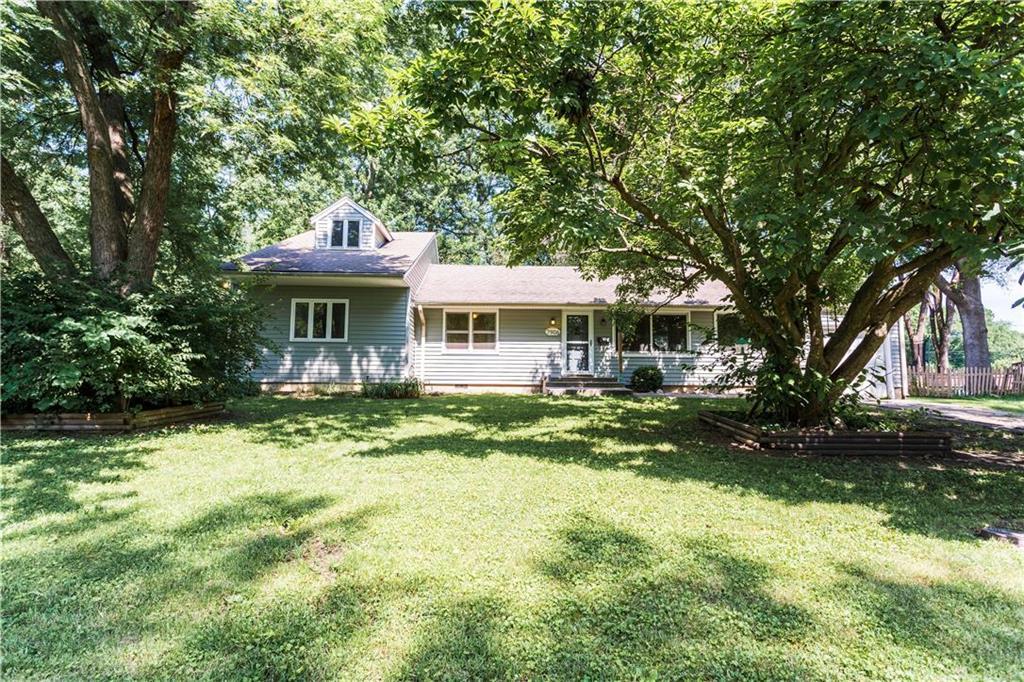 7906 Colonial Drive — photo 1